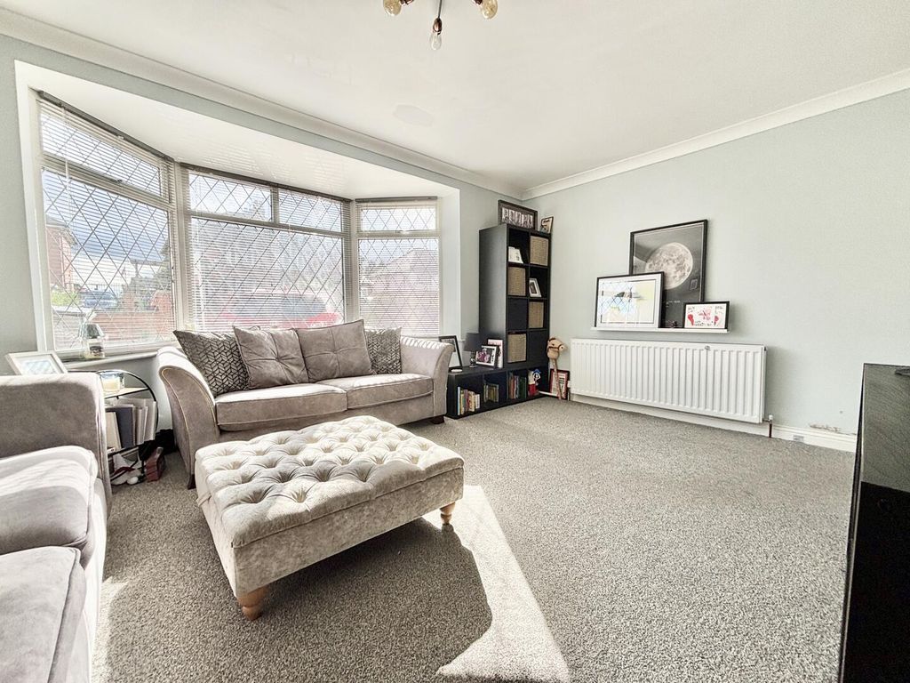 Property photo 3 of 22 Living Room