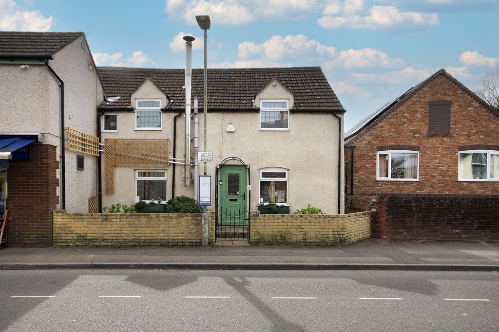 Property photo 2 of 30