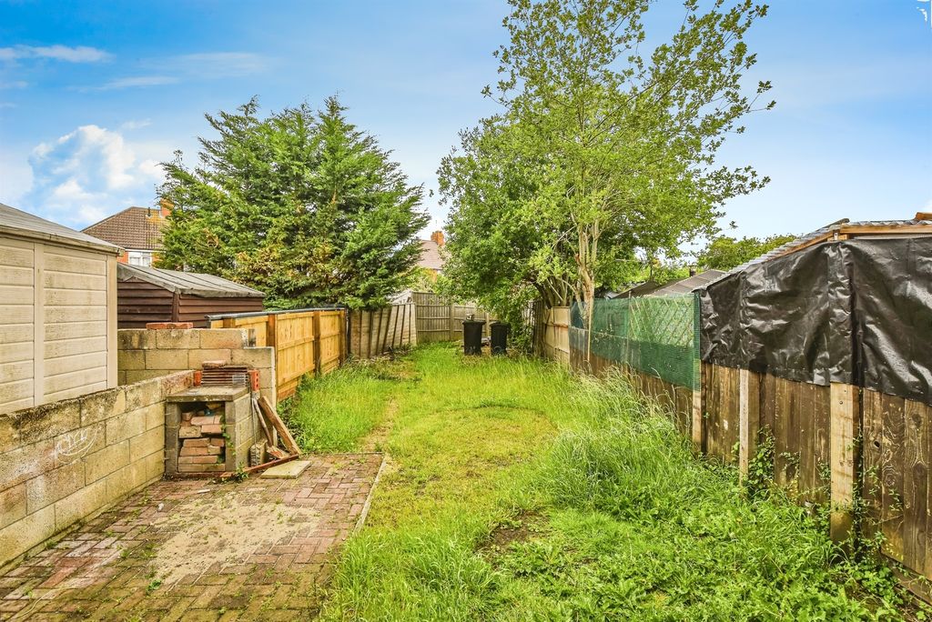 Property photo 3 of 17