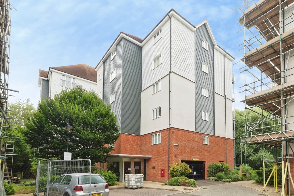 Property photo 1 of 19