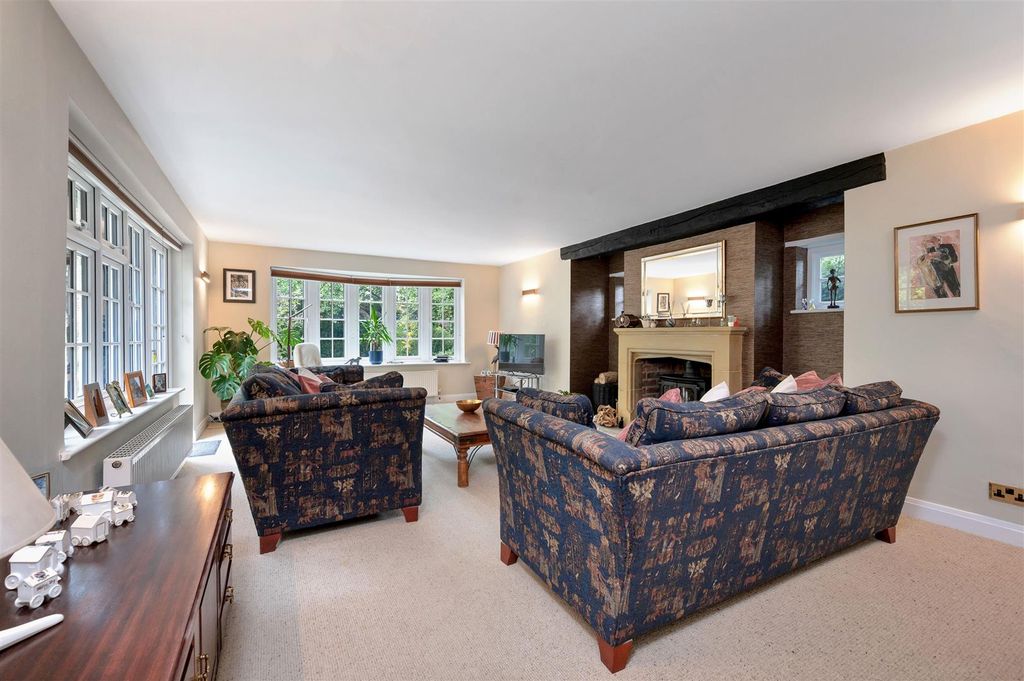 Property photo 3 of 42 Spindlecroft Web Ph-73.Jpg