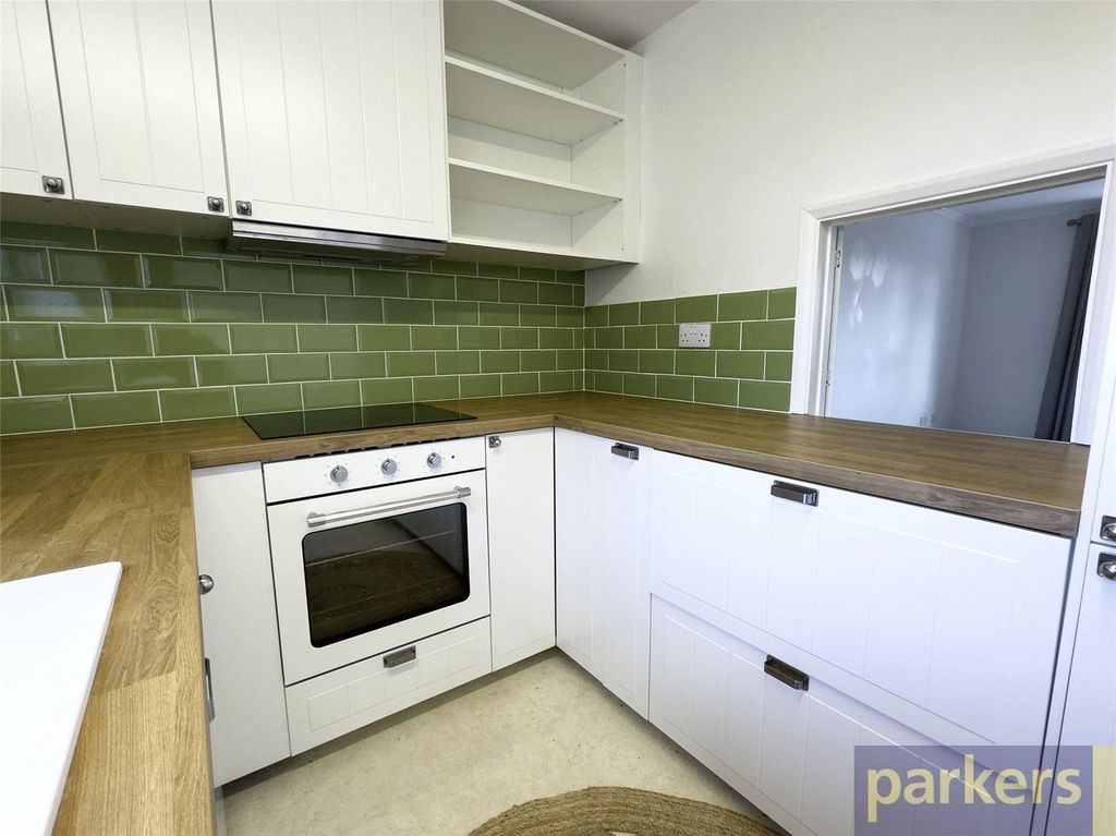 Property photo 3 of 13 Kitchen