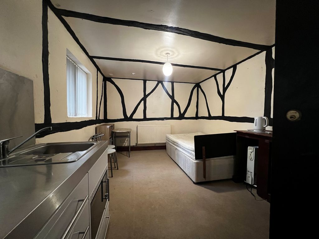 Property photo 2 of 6 Studio Room