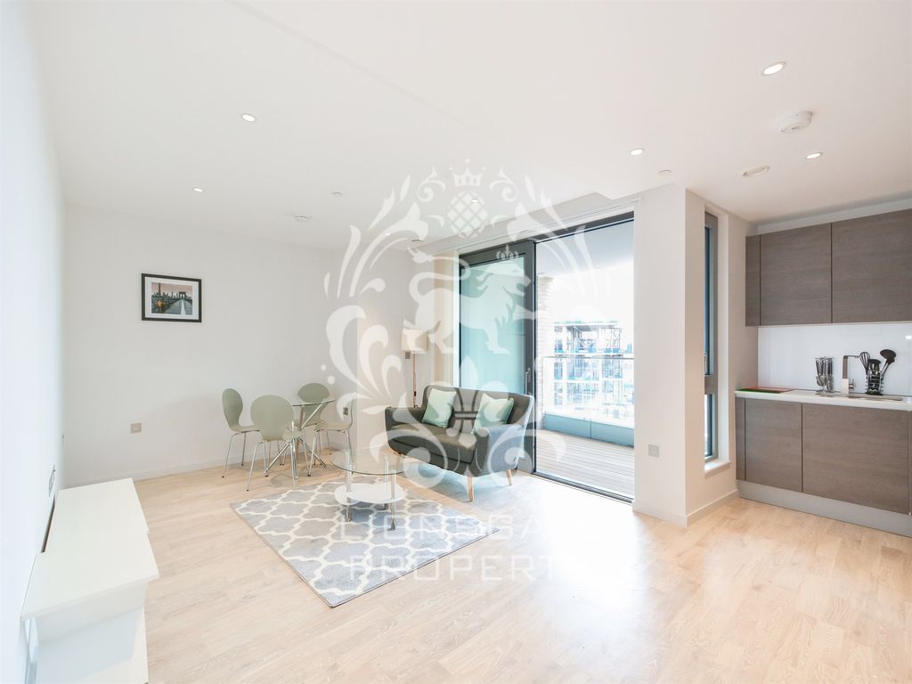 Property photo 1 of 10 (Main)
