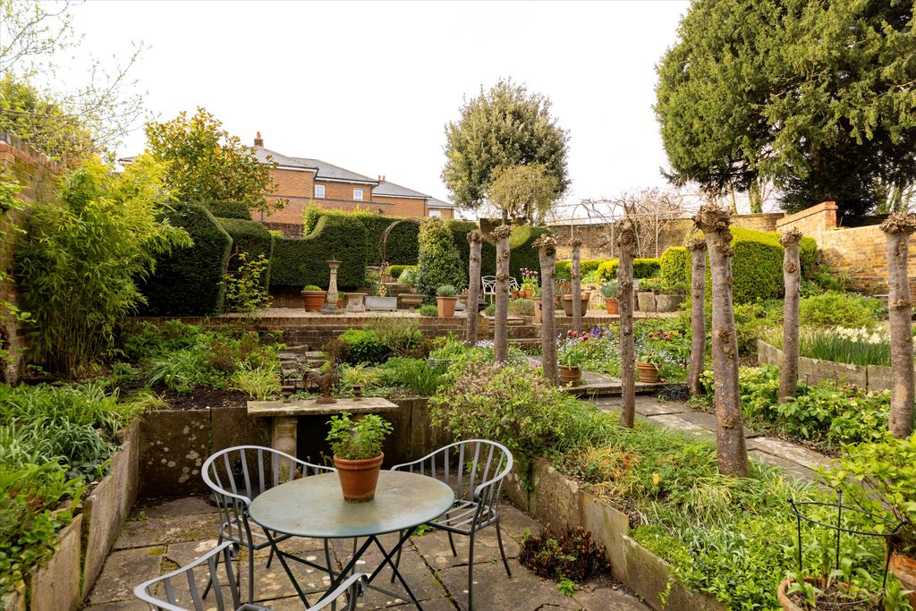 Additional image 32 of 5 bed town house for saleSilverless Street, Marlborough SN8
