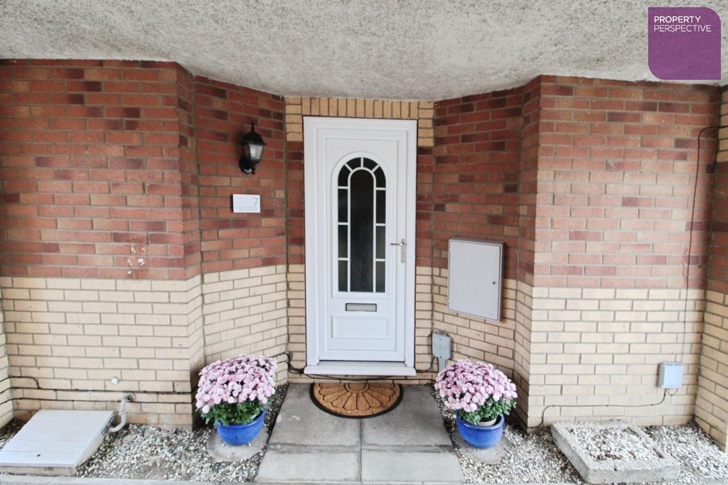 Property photo 1 of 6 (Main)