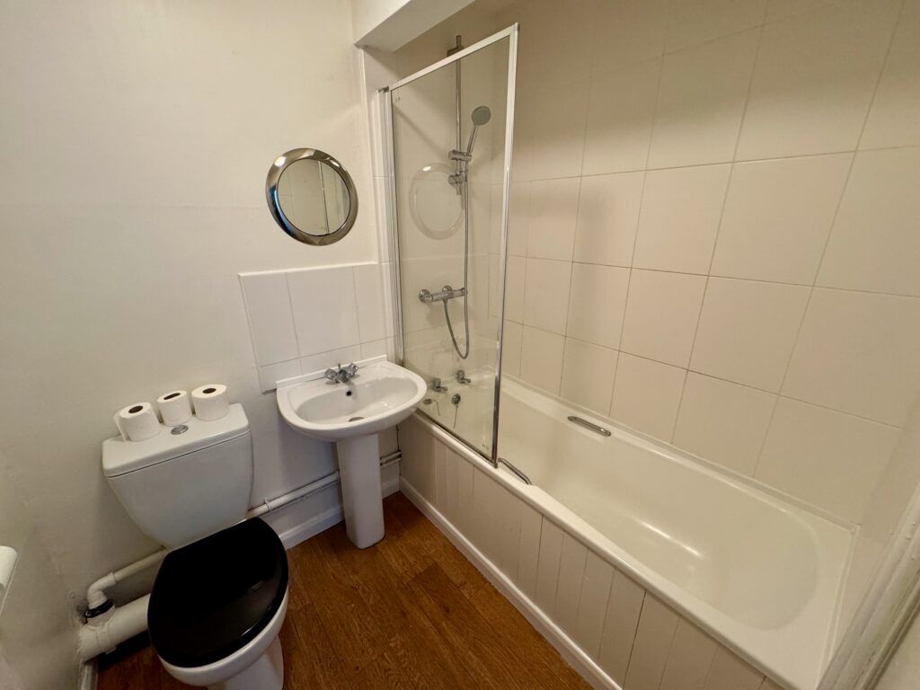 Property photo 3 of 3