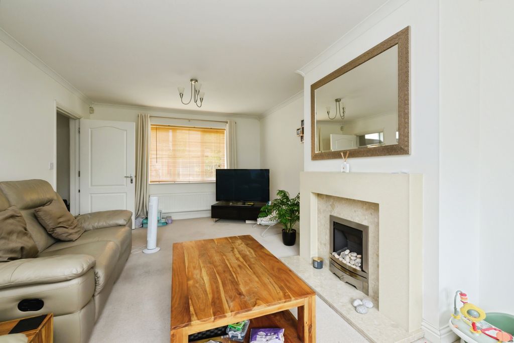 Additional image 3 of 5 bed detached house for salePonsonby Drive, Peterborough PE2