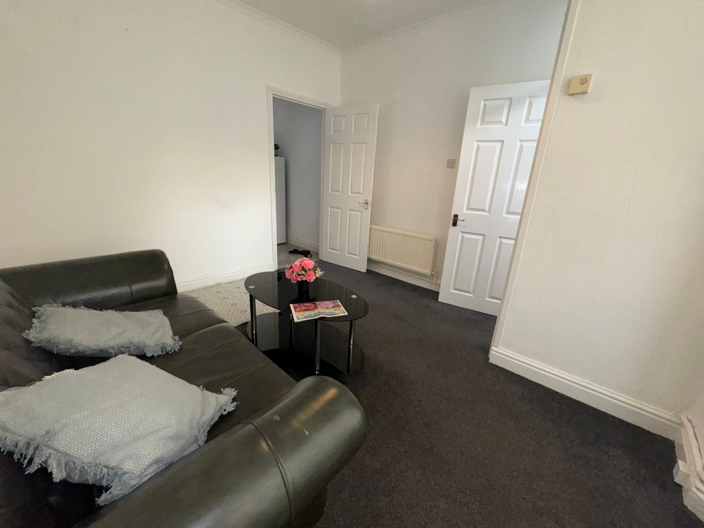 Property photo 3 of 9