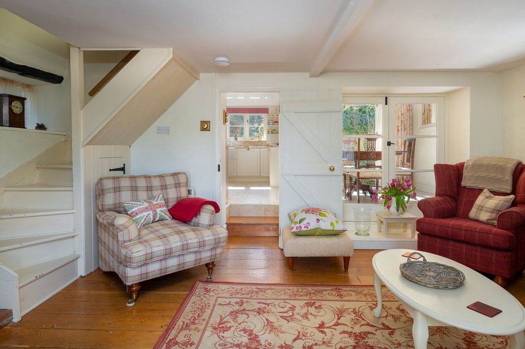 Property photo 2 of 22