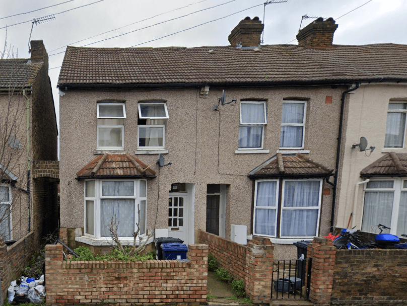 Property photo 1 of 1 4 Bed House To Rent In Southall