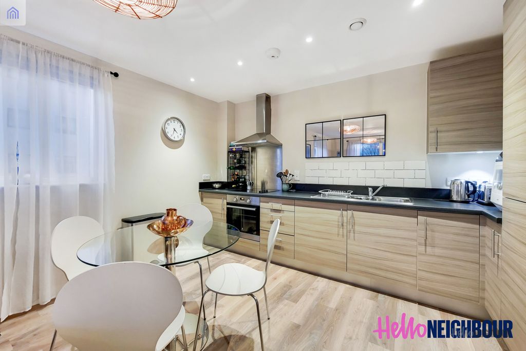 Property photo 3 of 13 Photo 2