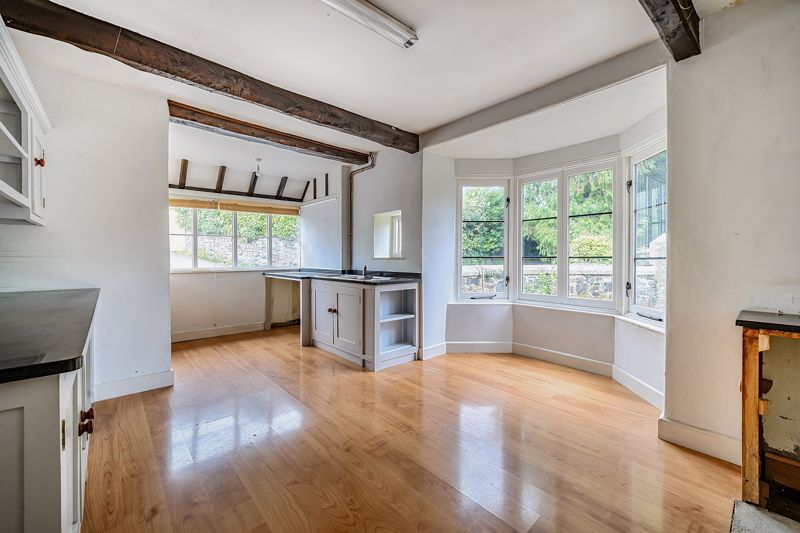 Property photo 3 of 29 Photo 8