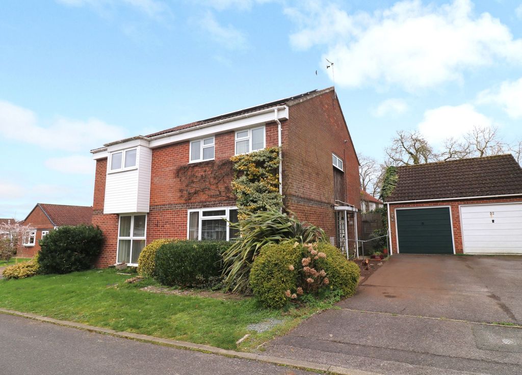 Property photo 1 of 18