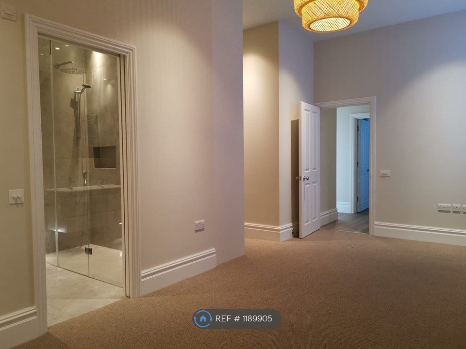 Property photo 3 of 29