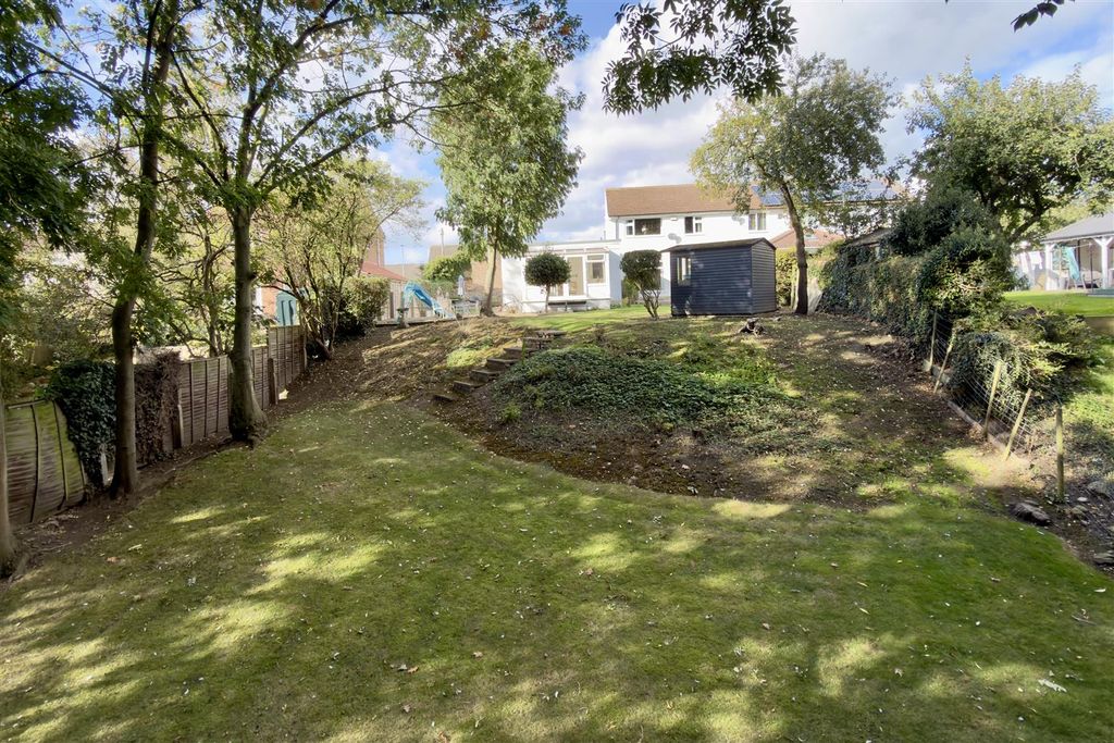 Property photo 3 of 36