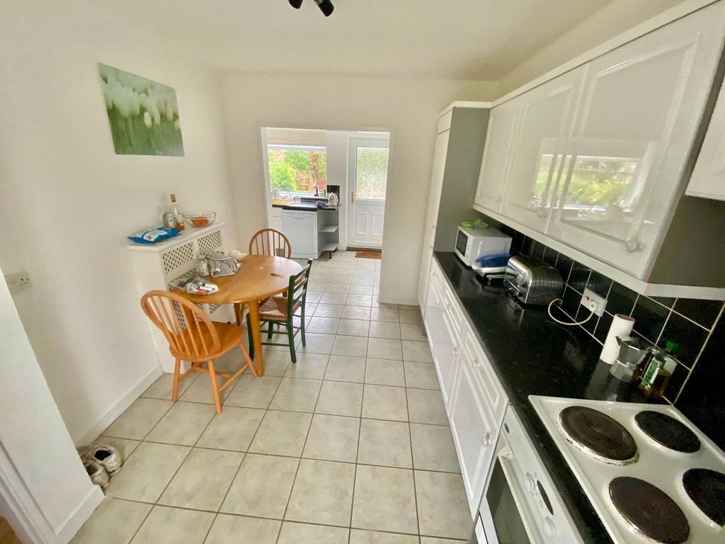 Property photo 2 of 11 Image