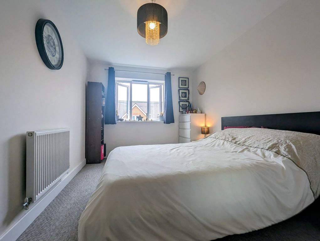 Property photo 3 of 28