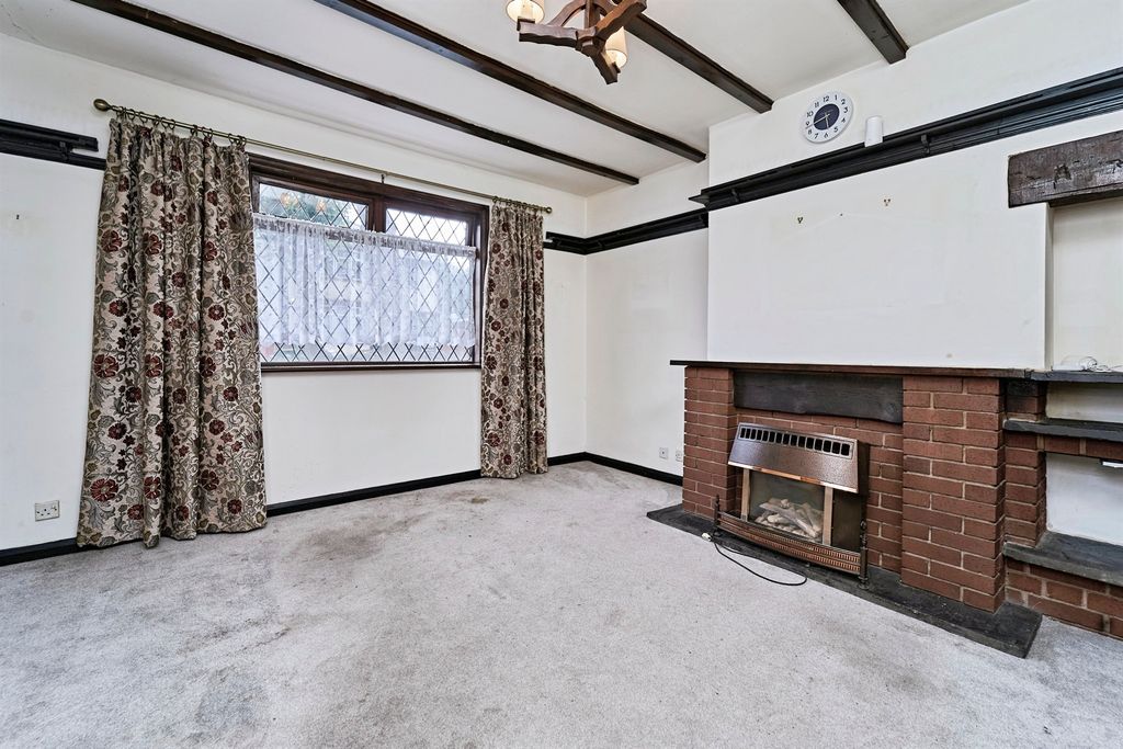 Property photo 3 of 17