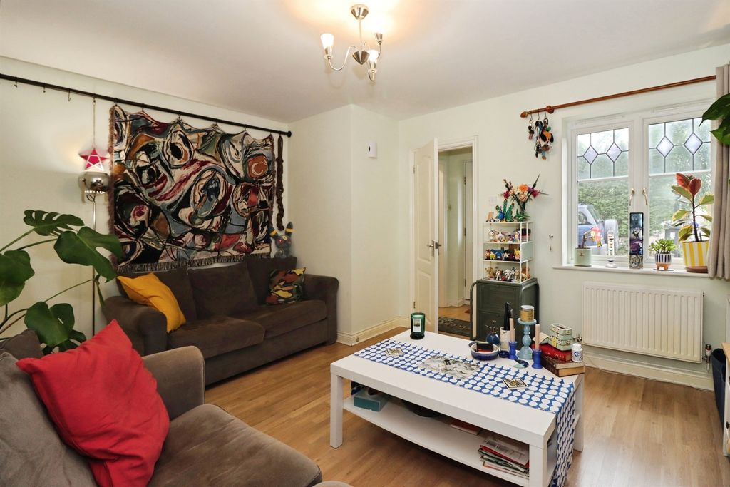 Property photo 3 of 17