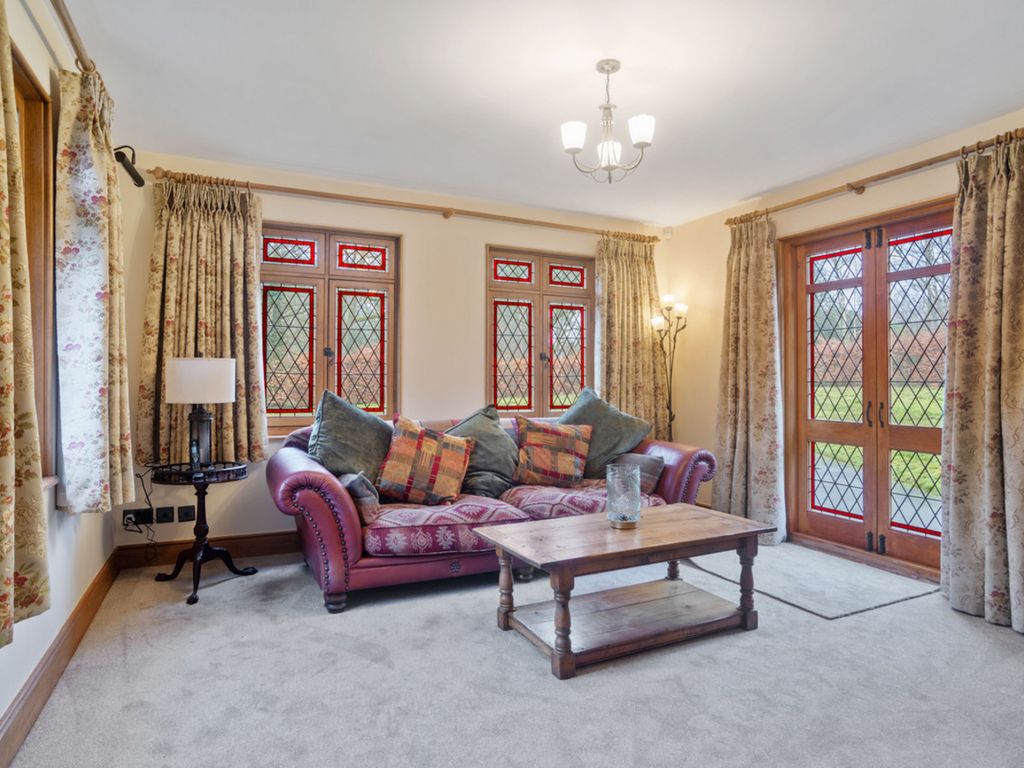 Property photo 3 of 19