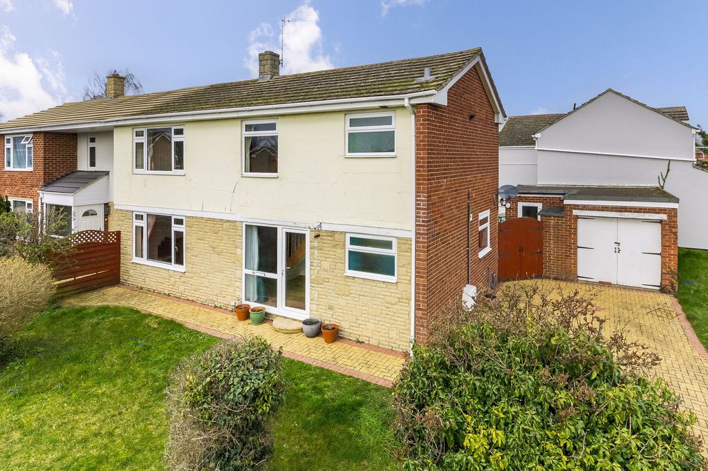 Property photo 1 of 23