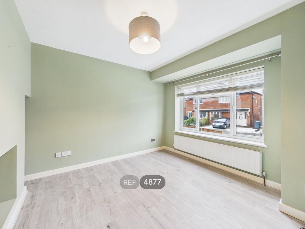 Property photo 2 of 20 Living Room