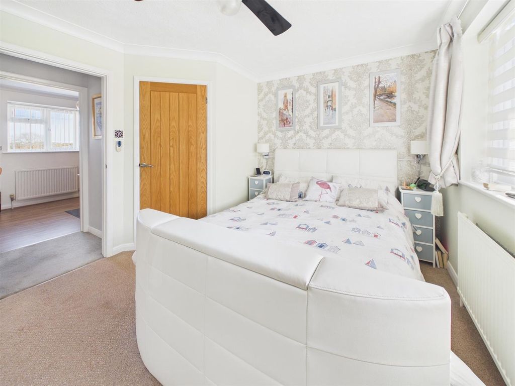 Additional image 28 of 4 bed detached house for salePhyllis Avenue, Peacehaven BN10