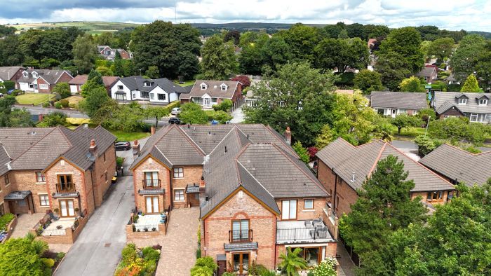 Property photo 2 of 41