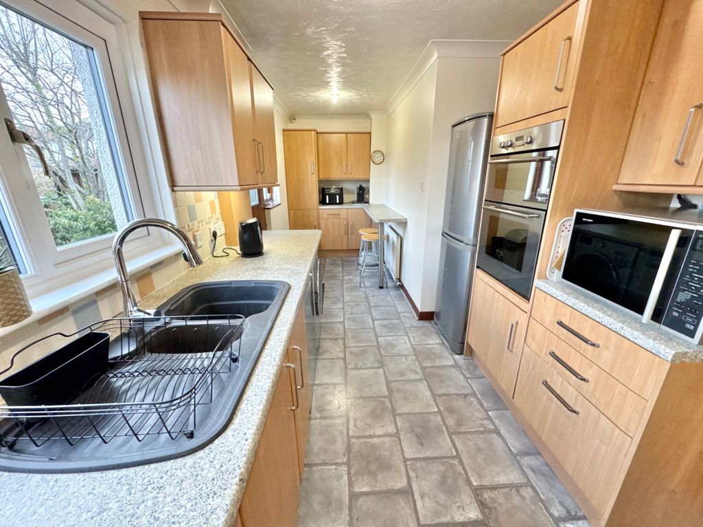 Property photo 3 of 31 Img_8568