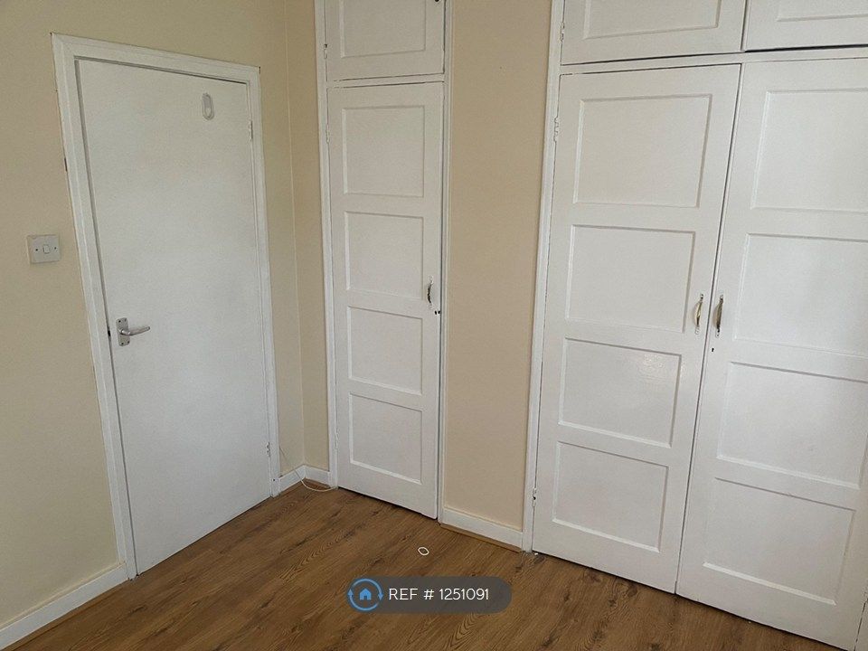 Property photo 2 of 3 Bedroom 1