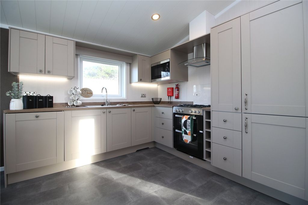 Property photo 3 of 10 Picture No. 03