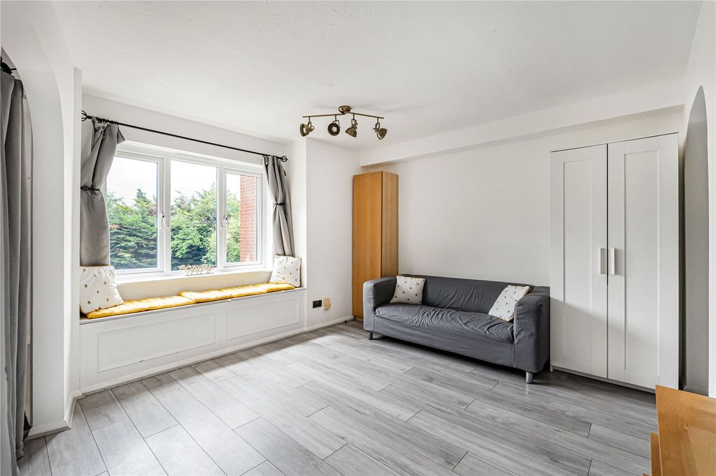 Property photo 3 of 9 Reception Room