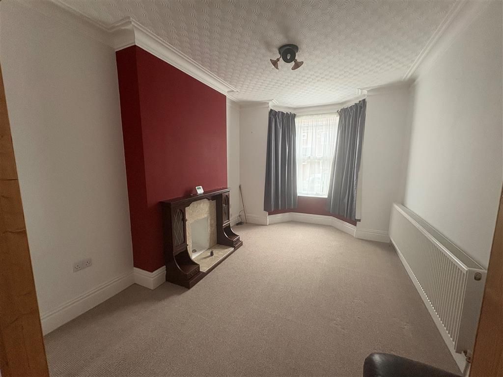 Property photo 2 of 20 Image