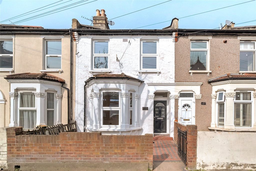 Property photo 1 of 24 Picture No. 17