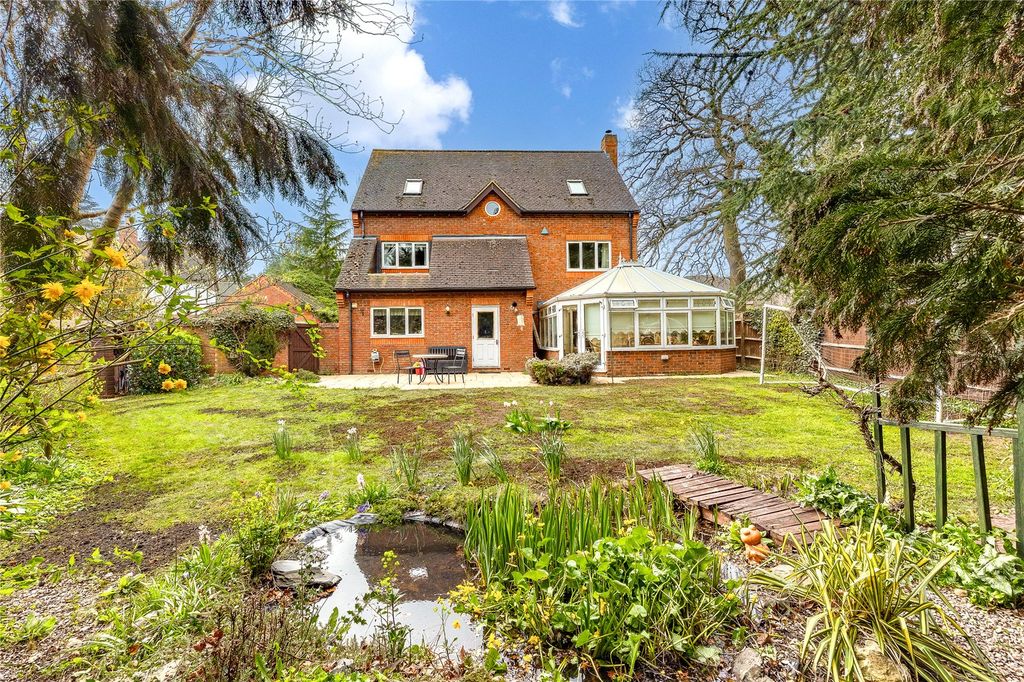 Property photo 1 of 33 Picture No. 15