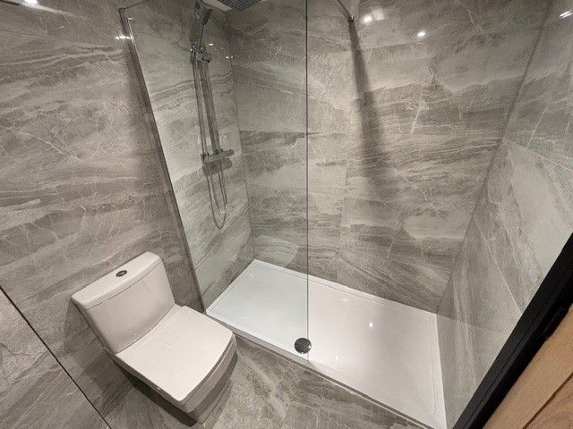 Property photo 2 of 7 Bathroom