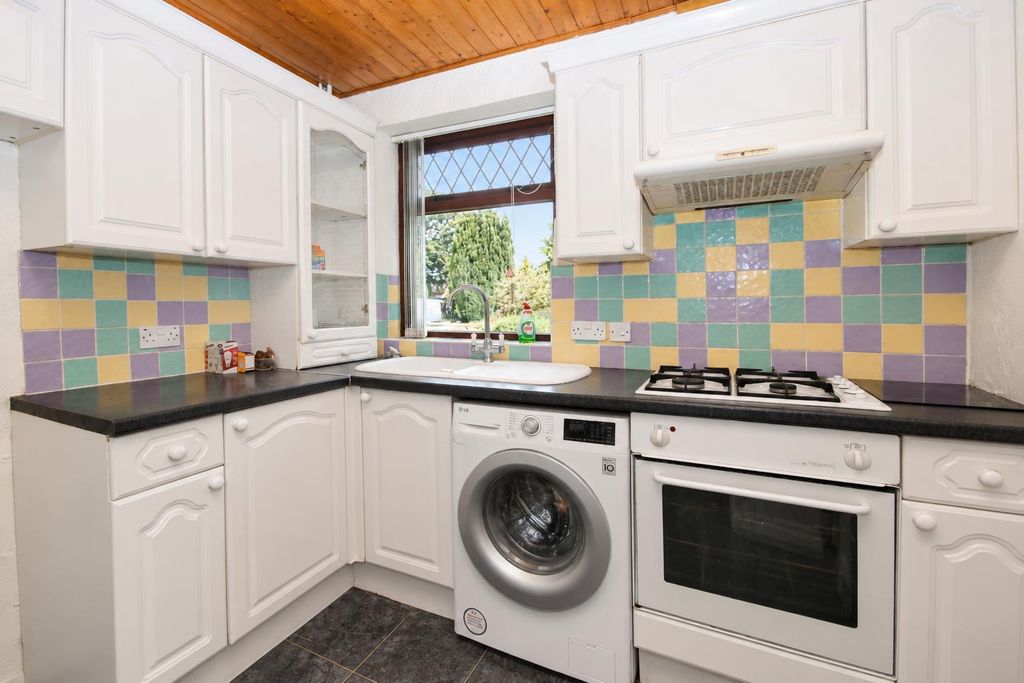 Property photo 3 of 14 799Eb6E2-71Fe-4c88-A4Ac-1Fa73F7A7673.Png