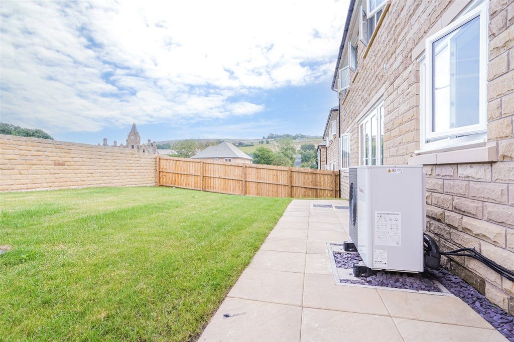 Property photo 3 of 18 Rear Garden