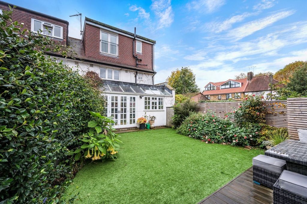 Property photo 3 of 10