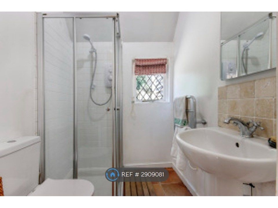 Property photo 3 of 4 Bathroom