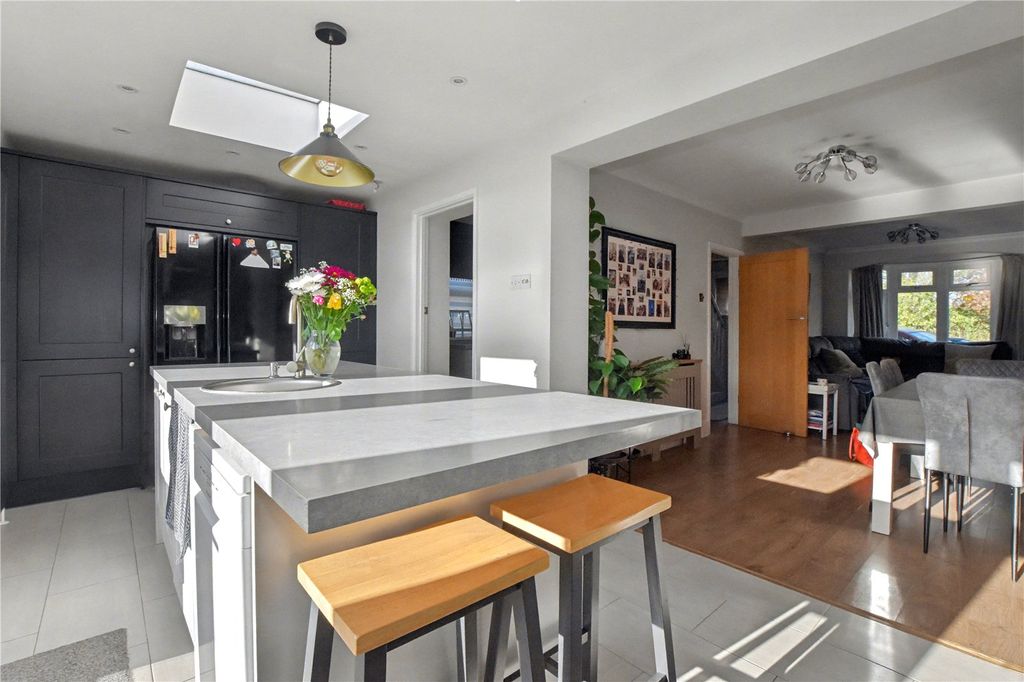 Property photo 3 of 24 Picture No. 03