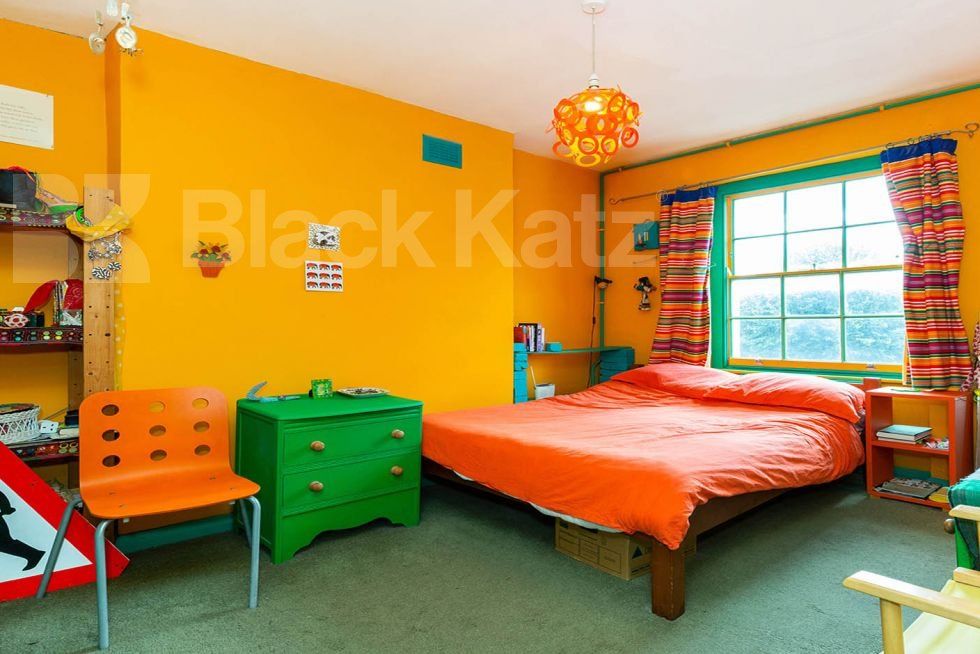 Property photo 3 of 8