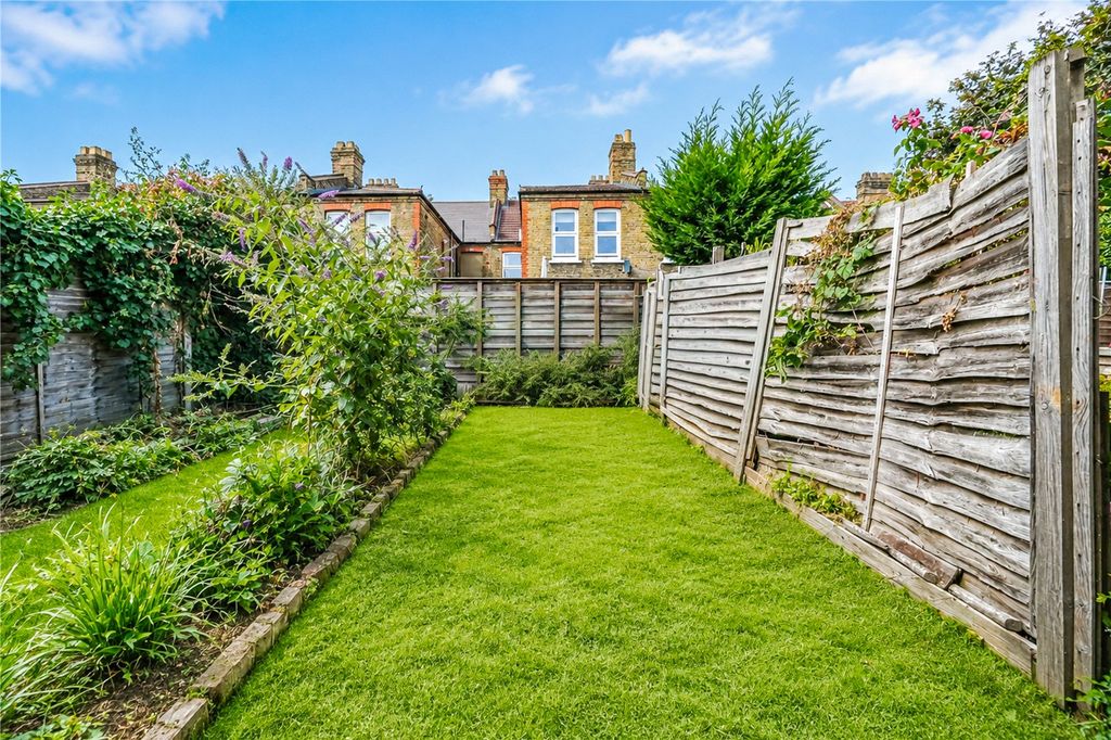 Property photo 2 of 11 Picture No. 02
