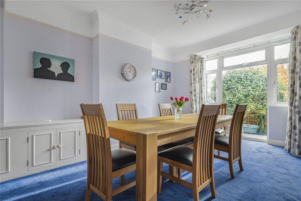 Property photo 3 of 21 Picture No. 09