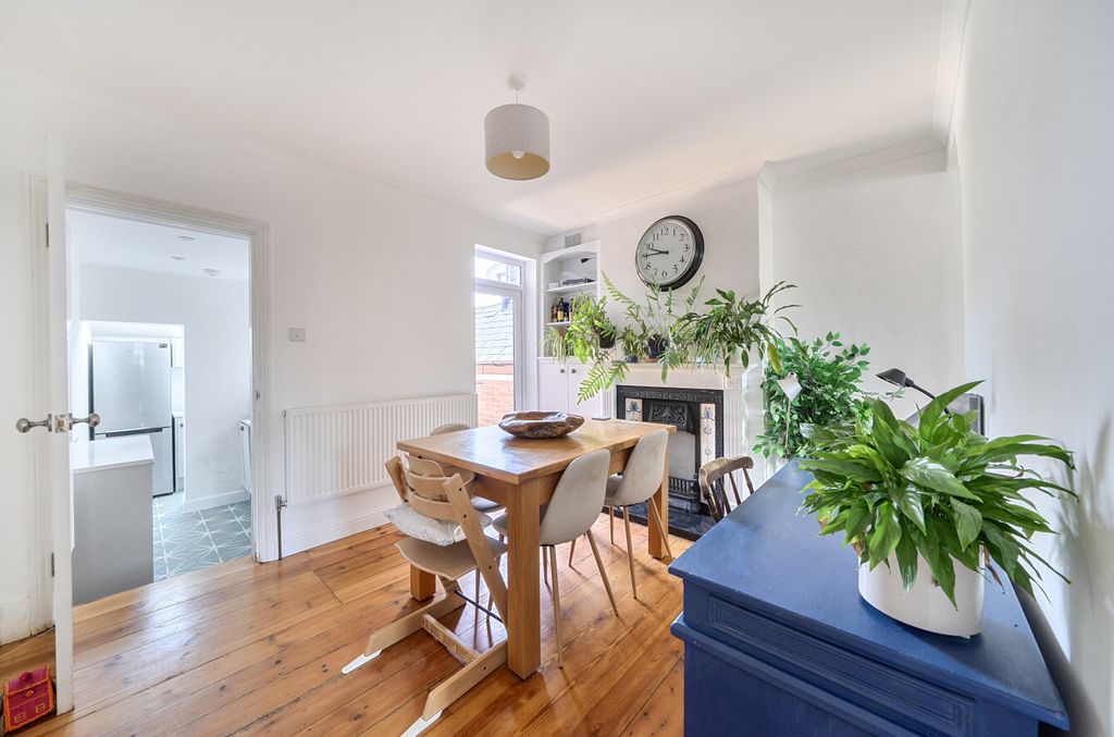 Property photo 3 of 16 Dining Room