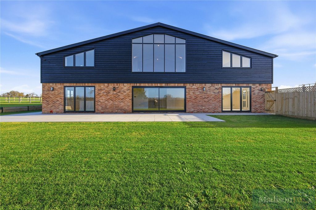 Property photo 1 of 42 Picture No. 75