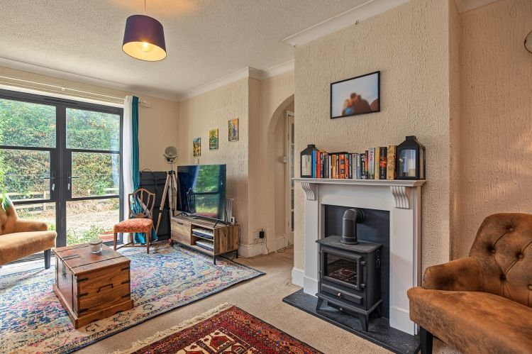 Property photo 3 of 9 337898