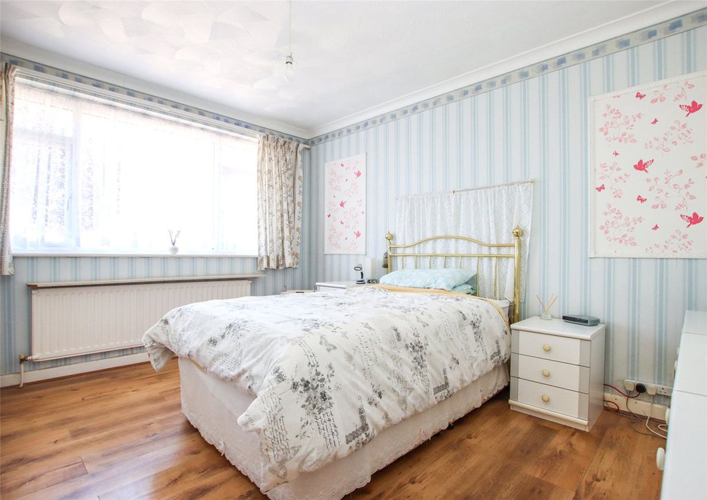 Property photo 2 of 16 Picture No. 02