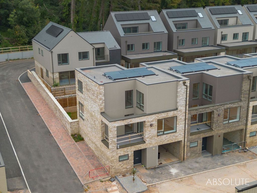 Property photo 1 of 26